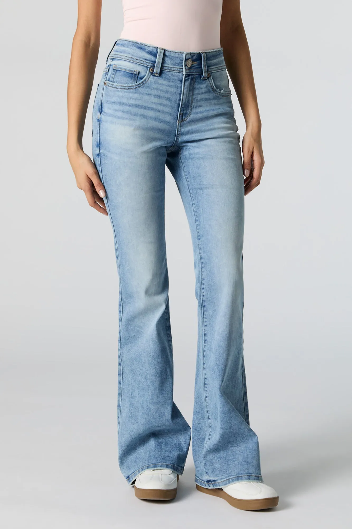 Austin Medium Vintage Wash Low Rise Flare Jean