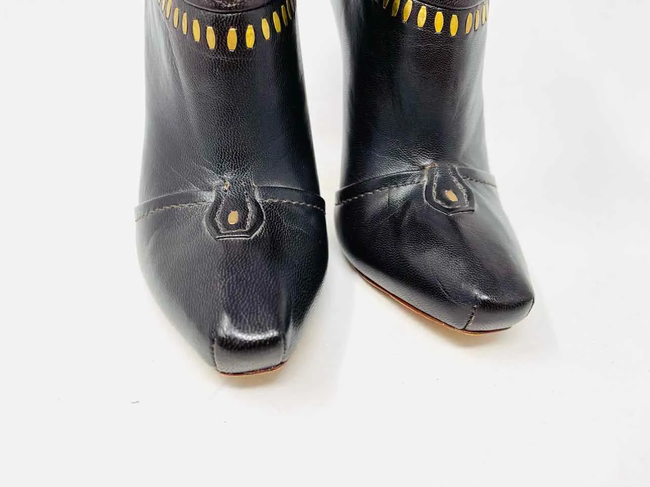 Size 6 Black/Gold Embellished Leather Designer Shooties